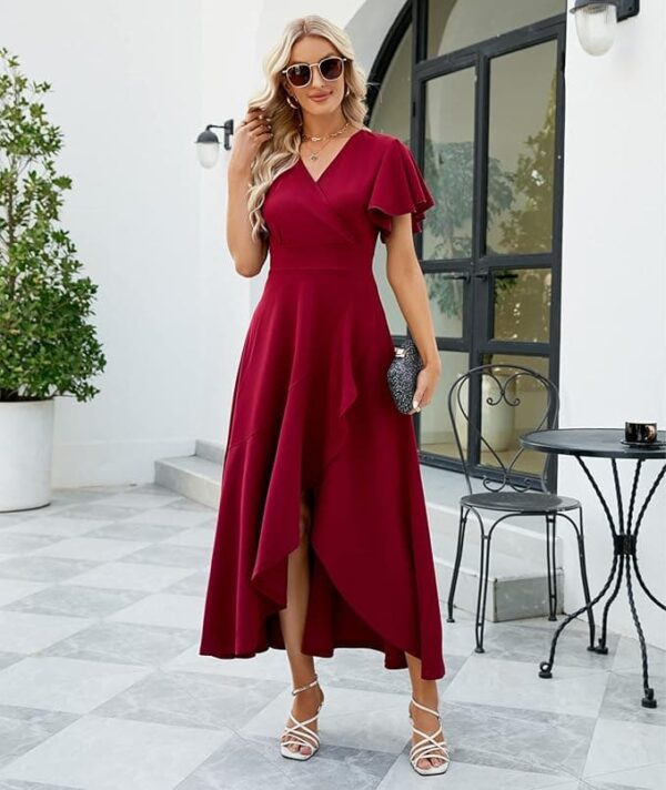 El vestido negro de noche: la elegancia como forma de poder silencioso